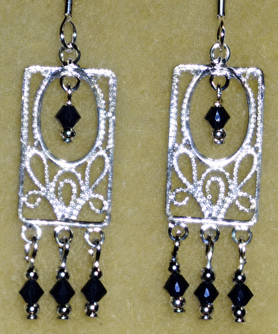 Chandelier earrings